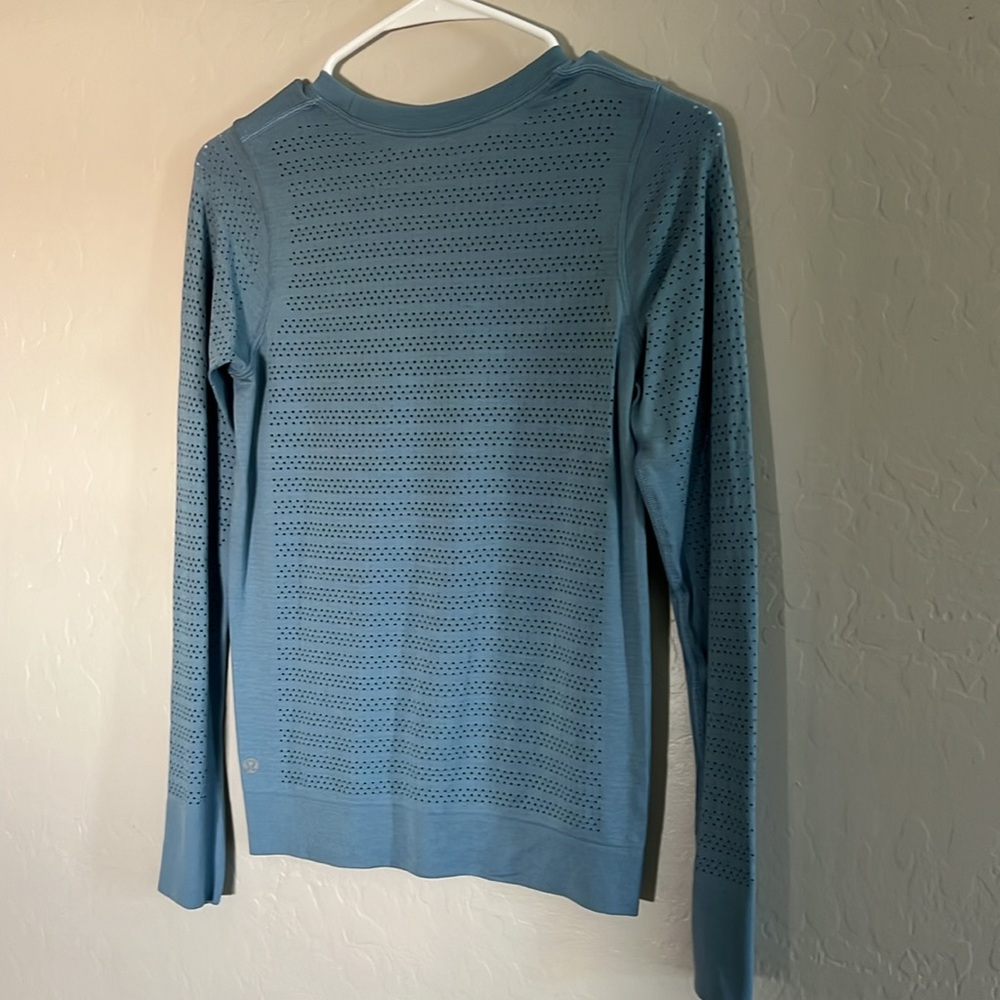 Lululemon breeze by long sleeve